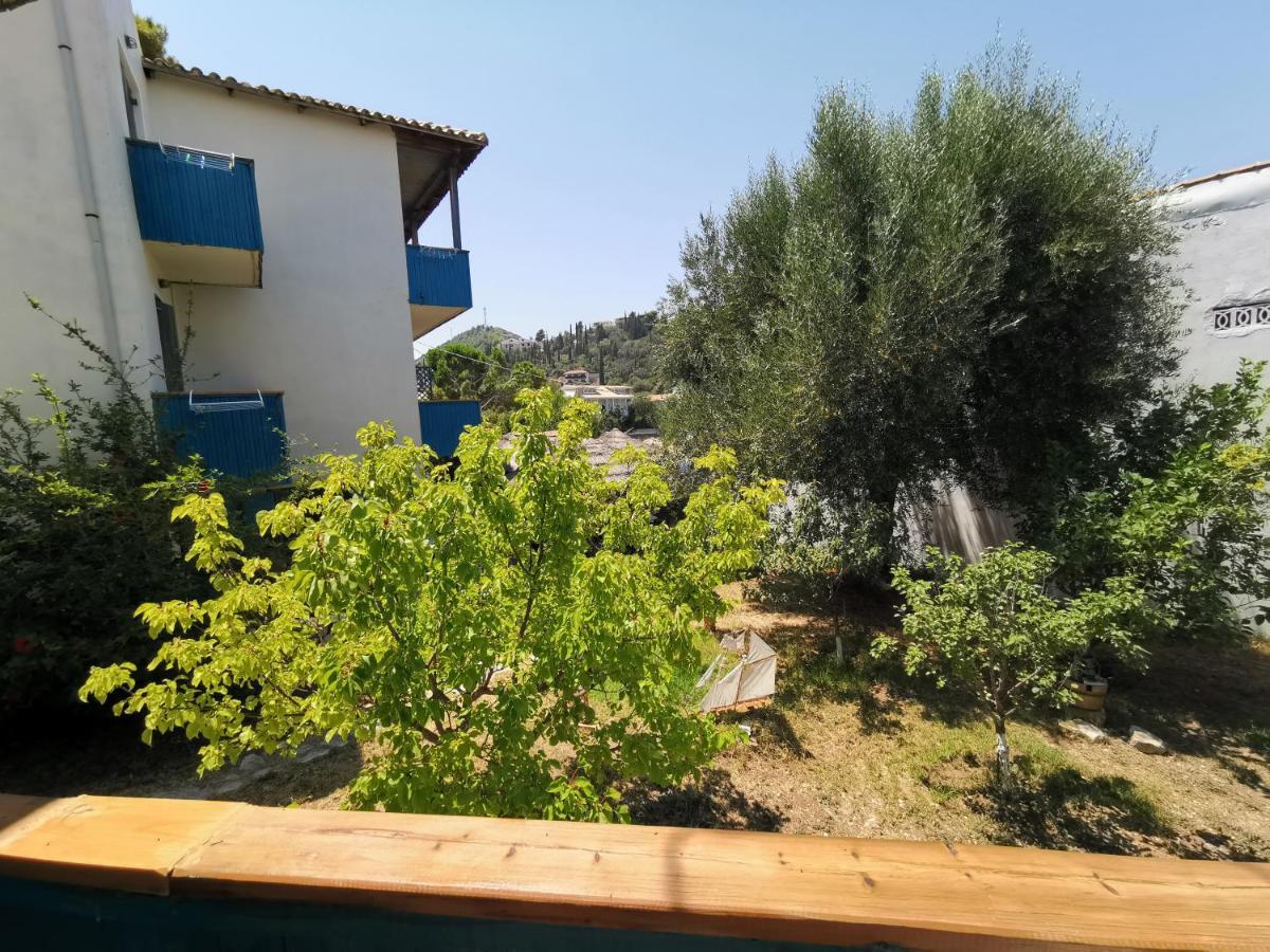 Iris Studios Ayios Nikitas Luaran gambar