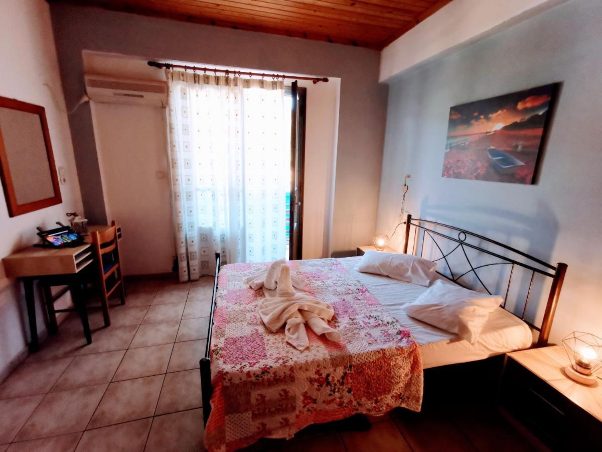 Iris Studios Ayios Nikitas Luaran gambar