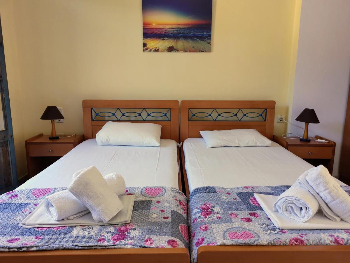 Iris Studios Ayios Nikitas Luaran gambar