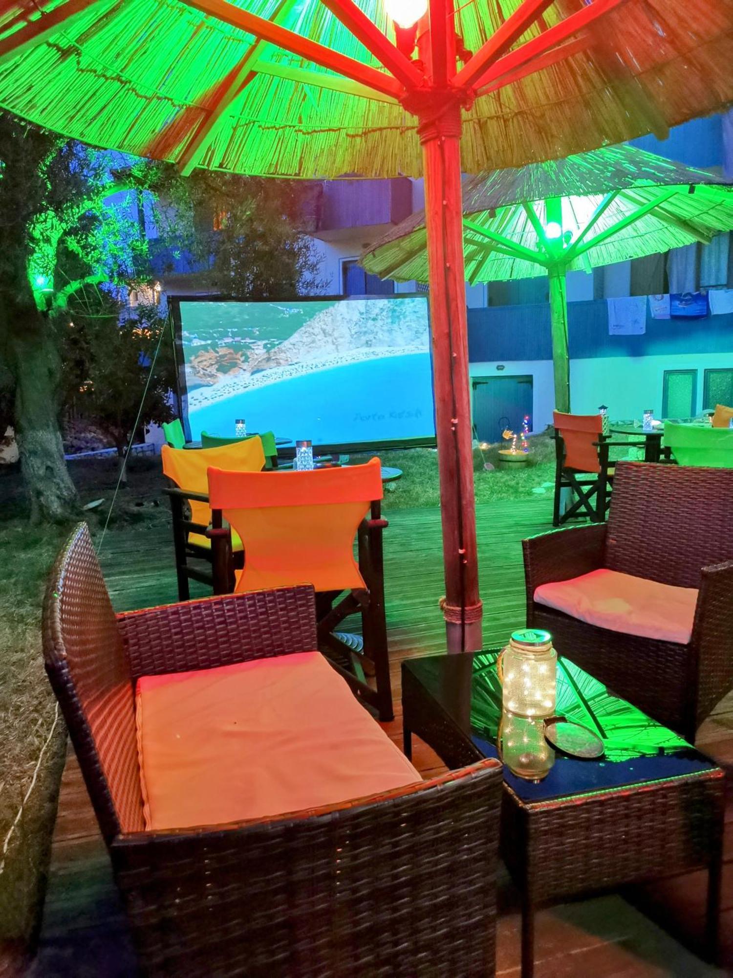 Iris Studios Ayios Nikitas Luaran gambar
